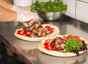Finding best restaurant to visit in California.